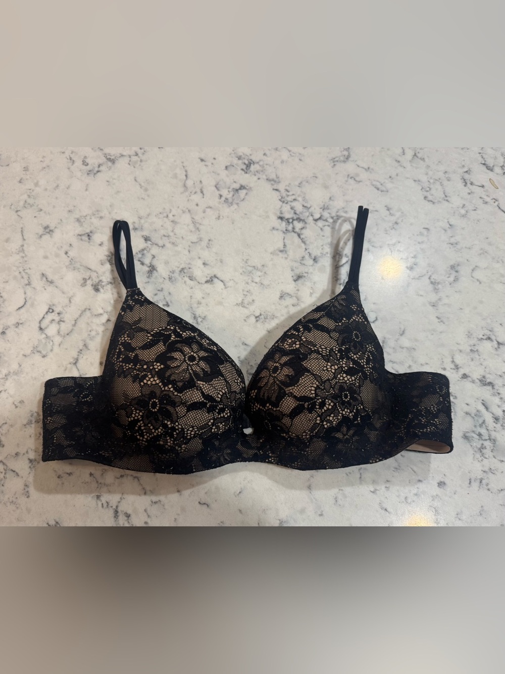 Victoria's Secret Angels Secret Embrace 
 Push-Up Bra in Nude/Black 36B